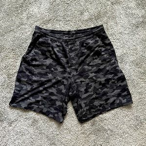 Lululemon Pacebreaker Linerless Shorts Camo XL